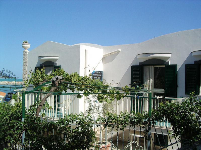 Blu Marine Casa A 10Mt Dalla Spiaggia ペスキチ エクステリア 写真