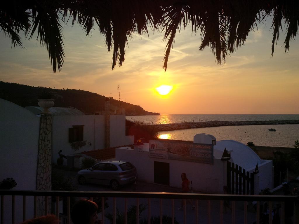 Blu Marine Casa A 10Mt Dalla Spiaggia ペスキチ エクステリア 写真